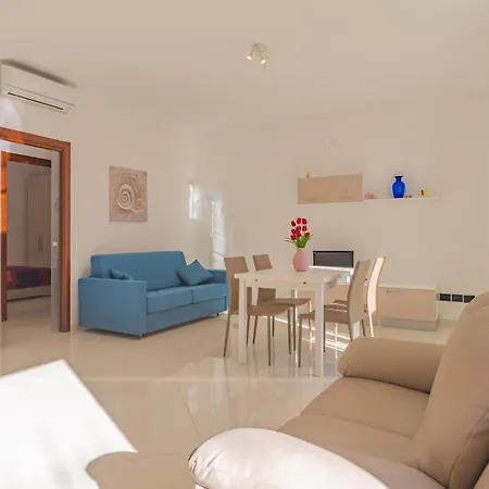 350mt Sea Modern Trilocale Con A/c - Free Parking * 洛阿诺