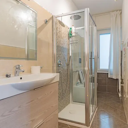 350mt Sea Modern Trilocale Con A/c - Free Parking Apartment Loano
